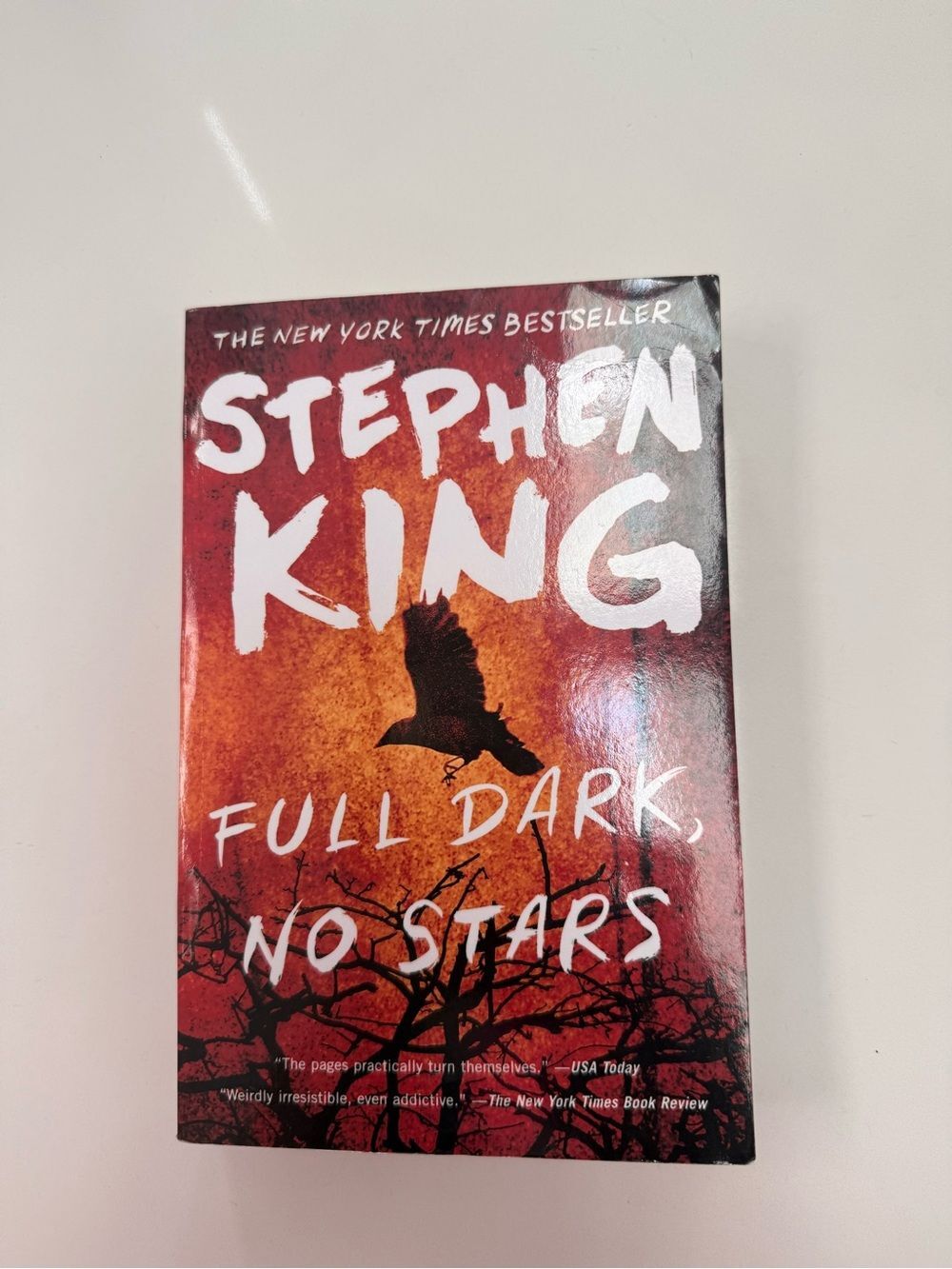 Stephen King "Full Dark, No Stars" Paperback - Red Orange Cover